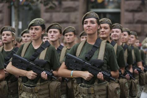 俄乌战争来首次全女性换囚乌克兰救回108人_俄乌交换在押俄公民和乌军女兵_俄罗斯_叶尔马克