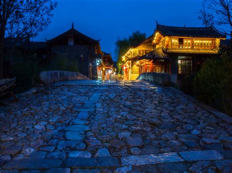 中国最美的“艳遇之城”，丽江古城，没有围墙，夜景醉人彷如幻境_游客