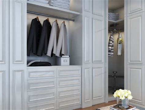 家里想定制一个衣柜，应该选择什么样的板材好？_山东黄猫木业有限公司