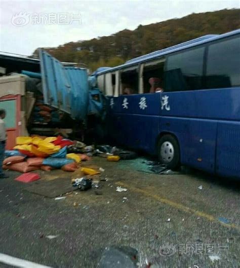 河南大巴车遭无牌卡车前后夹击 3名学生身亡-事故动态-环境健康安全网