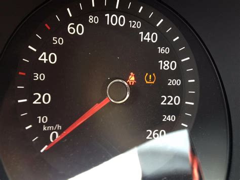 新能源汽车电瓶指示灯有感叹号,教你认识汽车仪表盘上的指示灯 ...