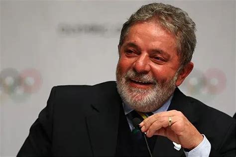 卢拉宣誓就任巴西总统：“重建巴西” 第一步从石油开始 当地时间1月1日，77岁的卢拉在时隔12年后，再度当选并宣誓就职，成为巴西第39任总统 ...