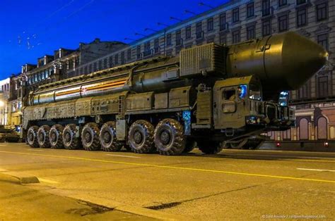 俄罗斯正打造世界上威力最大洲际弹道导弹 重达100吨射程1万公里