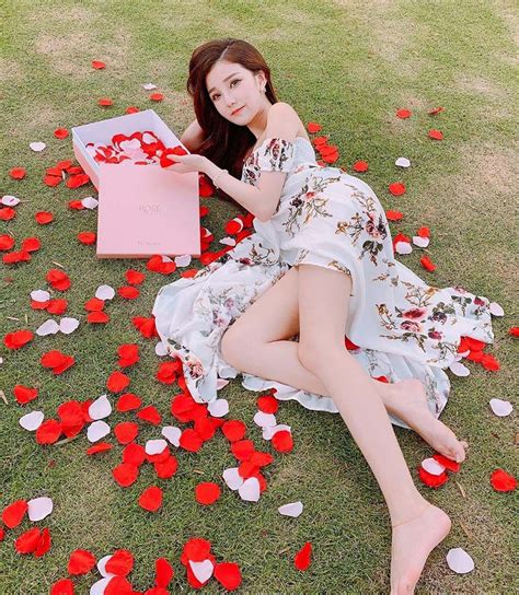 马来西亚甜美女生头像图片