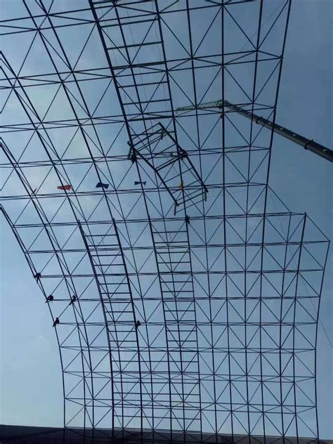 适用于大跨度钢网架结构的安装方法_东吴网架