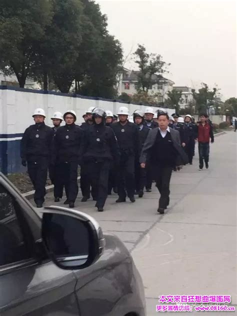 四名“套路贷”犯罪团伙成员今天被上海警方从境外押解回沪_法谭_新民网