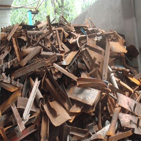 废木材的回收价值怎么样？粉碎机厂家亲口告诉你 - 知乎