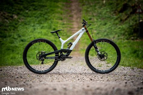 Tues | Outlet Bikes | Products | YT Industries