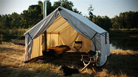 Canvas Wall Tent Lets Up to Four Person Brave the Elements in Maximum ...