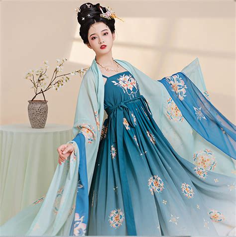 对襟抹胸裙(诃子裙)图片 对襟抹胸裙(诃子裙)图片