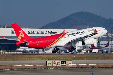 深圳航空迎来第100架A320飞机 机队规模达222架 全国第五_航空要闻_资讯_航空圈