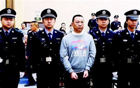 中国审判-刘汉刘维特大黑社会性质组织犯罪集团案一审宣判