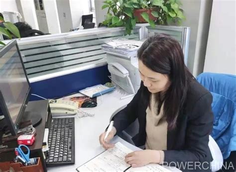 中国电力建设集团 重点报道 秦丽娟：在不同岗位绽放的“女人花”