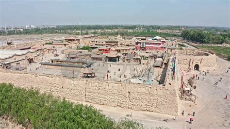 宁夏银川，镇北堡西部影城，清朝时期的城墙。 图片 | 轩视界