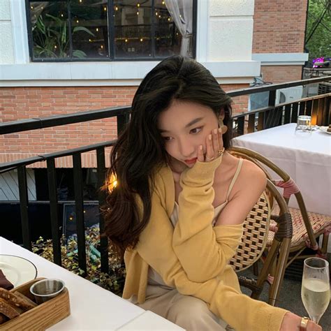 易梦玲头像甜美女生可爱