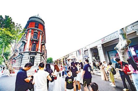 Citywalk+武汉 成今夏年轻人旅游热词 湖北日报数字报
