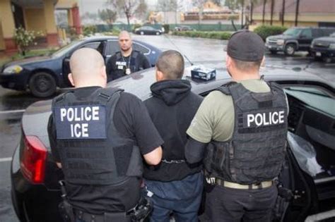 美国移民政策收紧，非法移民遭遣返