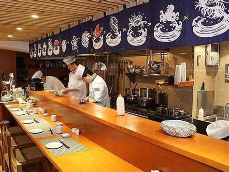开一家小型日式料理店,经营妥当1年内可收回投资成本