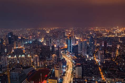 武汉城市建筑群夜晚城市夜景西北湖俯视航拍摄影图配图高清摄影大图-千库网