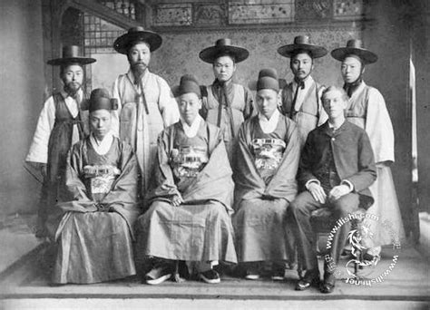 韩国“开国皇帝”和他的官员们_幻灯图片_凤凰网