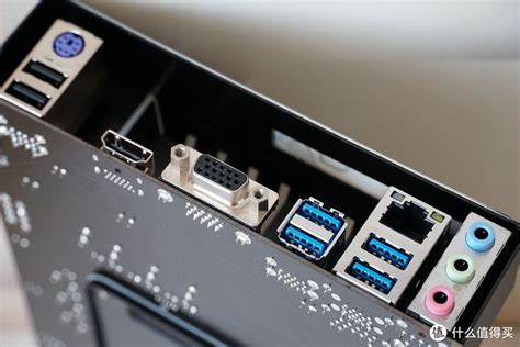 什么是交换机的光口与电口？光纤常用8种接口与5种连接器 - 佛山市嘉诺信息科技有限公司官网