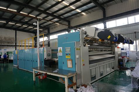 工作服洗涤设备 - 产品中心 - 泰州市通江洗涤机械厂