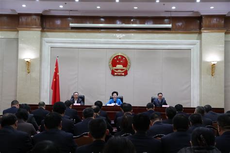 广安首次召开县处级党外干部述职述廉会议，9人登台亮相_四川在线