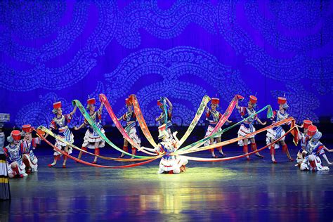 “友谊地久天长”俄罗斯红军歌舞团西安古都剧院首演大型歌舞晚会
