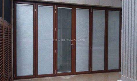 铝合金折叠门_铝合金门窗-广州阿鲁迈门窗科技有限公司