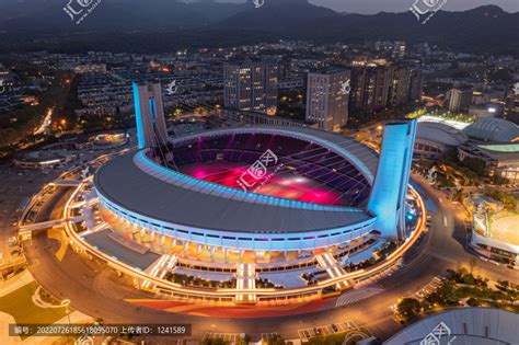 亚运新景观 | 双环屏、激光投影……焕新后的黄龙体育中心体育场真的超酷-浙江在线