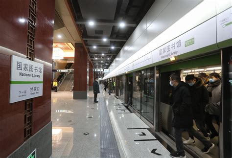 深圳北站公交站在哪个出口?转车怎么走?和地铁站是一起的吗