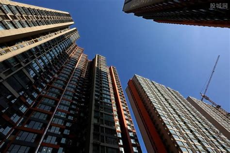 内地买家买买买，香港豪宅涨涨涨，每平米已达百万港元__财经头条