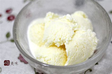 【自制奶油冰淇淋的做法】自制奶油冰淇淋怎么做_自制奶油冰淇淋的家常做法_下厨房