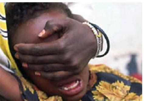 实拍非洲女孩割礼全过程，真的是不忍直视，看着都心疼_腾讯视频