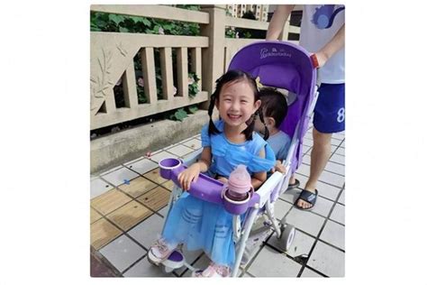 上海4岁半女童失踪超40小时，孩子母亲：第一次去那片海滩，目前仍在扩散消息寻找_手机新浪网
