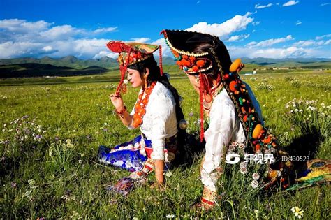 安多藏族服饰(一) -- 中国发展门户网