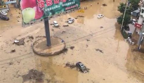 陕西特大暴雨 致水库决堤洪水围城_新浪图片