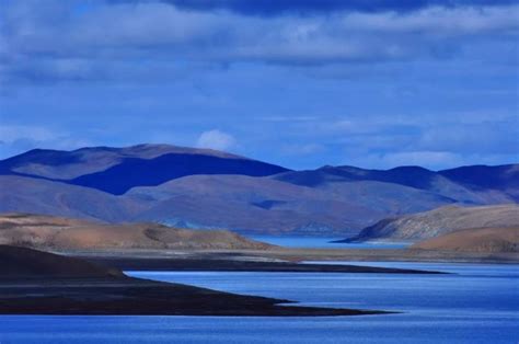 西藏江孜：满拉水库风光