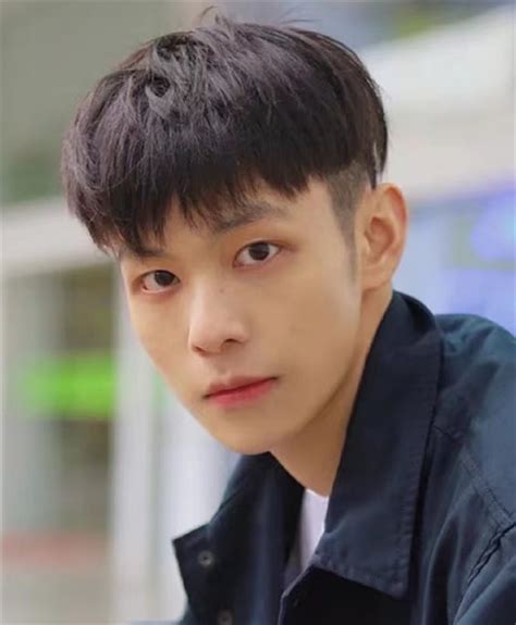 碎盖头发型图片