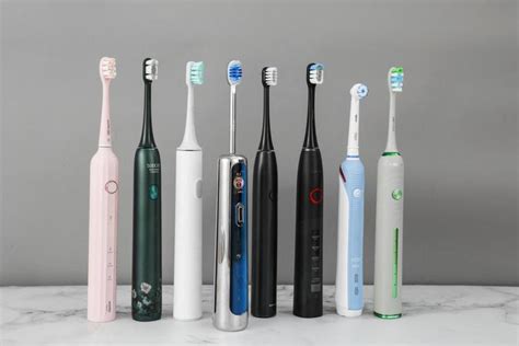 电动牙刷品牌C4D产品组合系列主KV创意设计_MY视觉设计-站酷ZCOOL