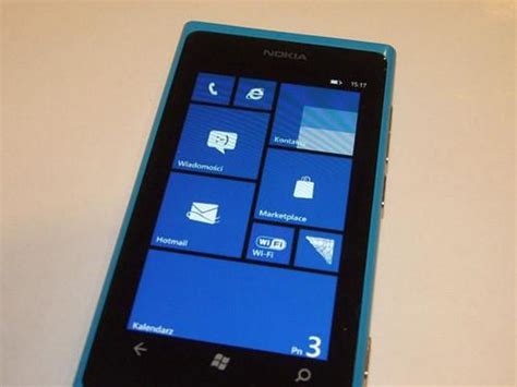 诺基亚Windows Phone 7手机概念图泄露 - 牛华网