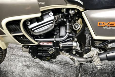 世界上首款涡轮增压摩托车-本田CX500TURBO的故事 - 摩托车二手网