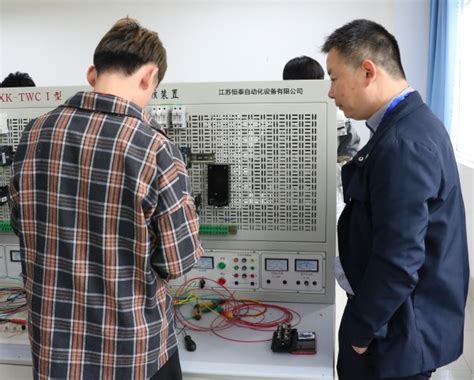 PLC安装调试实训装置_PLC实验台 PLC教学设备_北京理工伟业公司