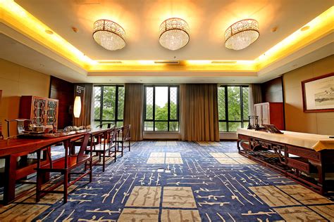 2017年9月25日 正式更名为蕴海锦园大酒店