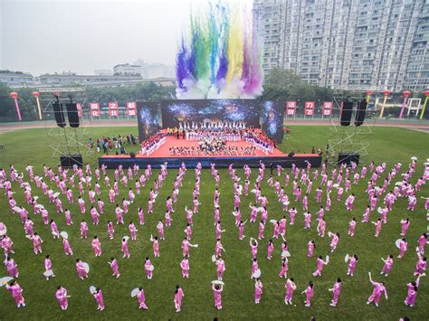 视频 昆明市红旗小学举行2019年冬季田径运动会