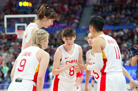 亚运会女篮巅峰之战 | 第三节比赛结束，中国队领先6分_京报网
