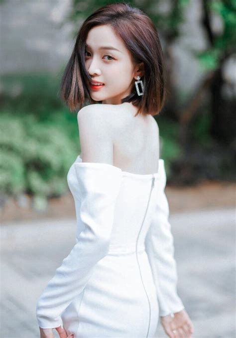 吴宣仪甜美女生头像