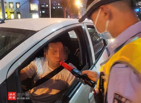 一男子醉酒开车“找兄弟” 还没上高速就被查获_新闻频道_厦门网
