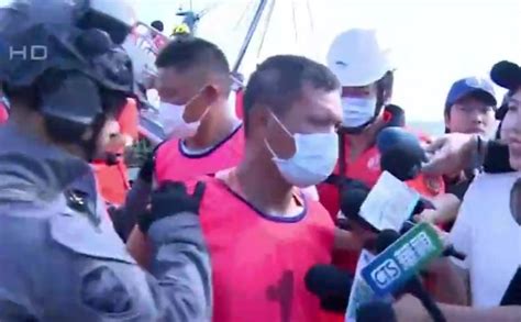 台当局逮捕17名“越界”捕鱼大陆船员 船长：这是我们祖国的海域
