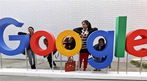 谷歌将向印度的数字未来投资100亿美元 - 讯石光通讯网-做光通讯行业的充电站!